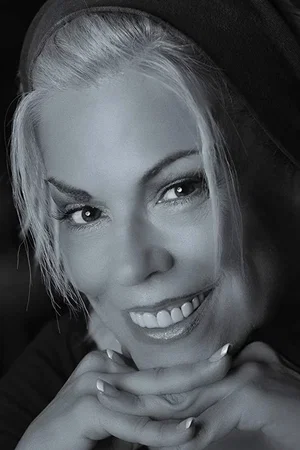  Anne Gaybis photo