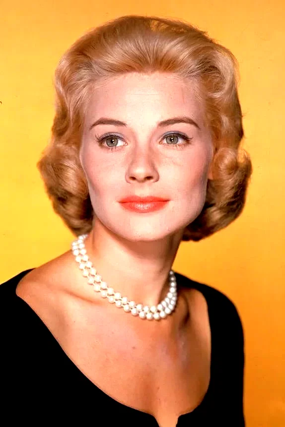  Hope Lange