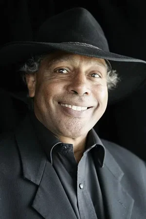  Ernie Dingo photo