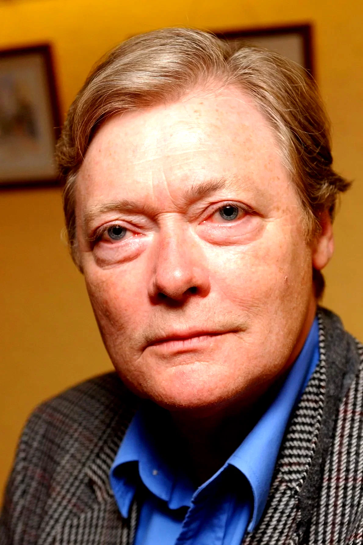 Simon Ward