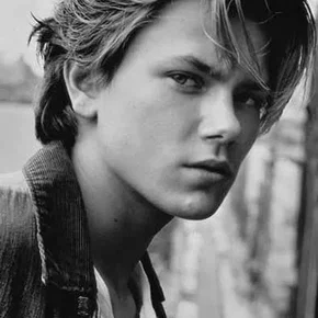 Photo star : River Phoenix