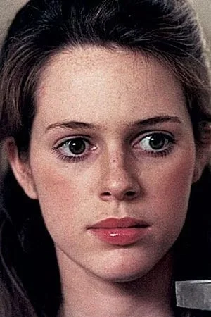  Natasha Hovey photo