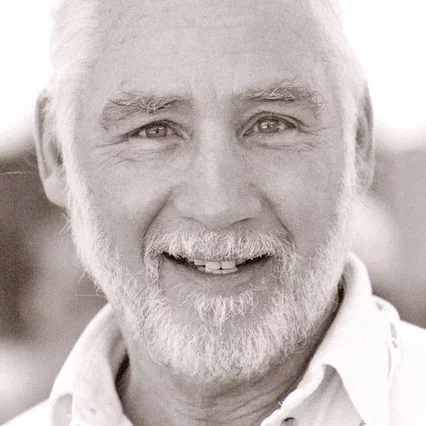  Robert M. Young