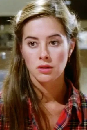  Suzanna Love