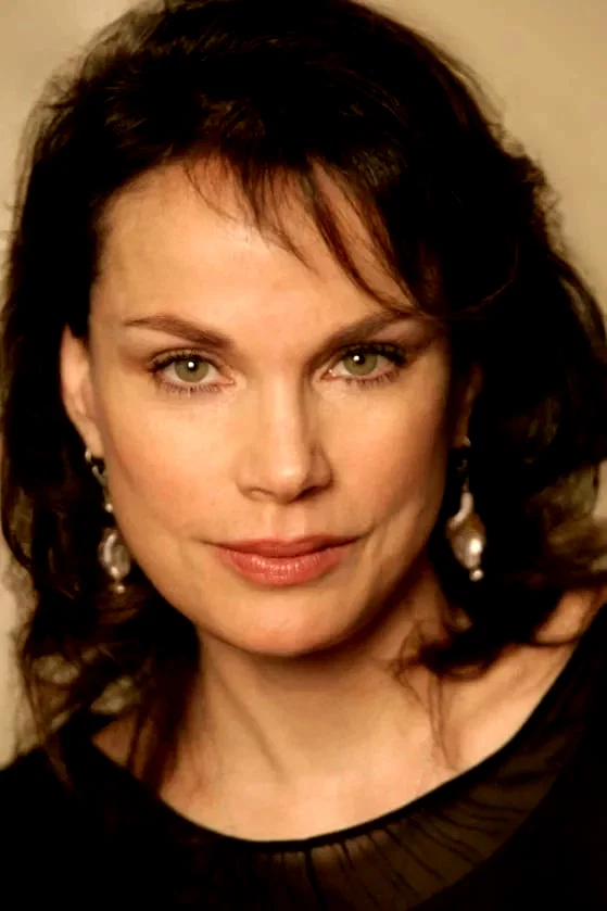  Sigrid Thornton