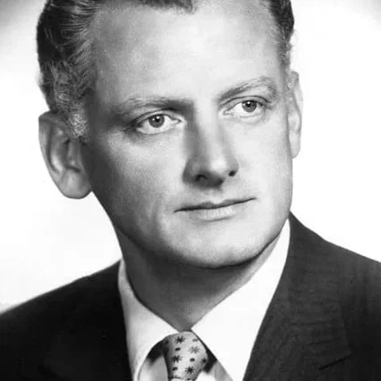  Art Carney