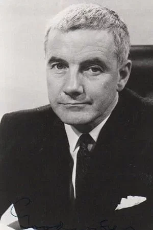  Fulton Mackay photo