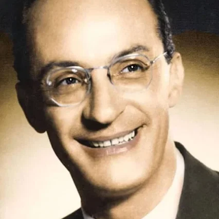  Dinos Illiopoulos