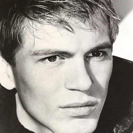  Adam Faith