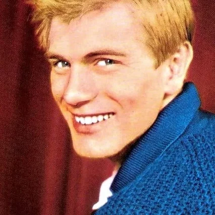  Adam Faith