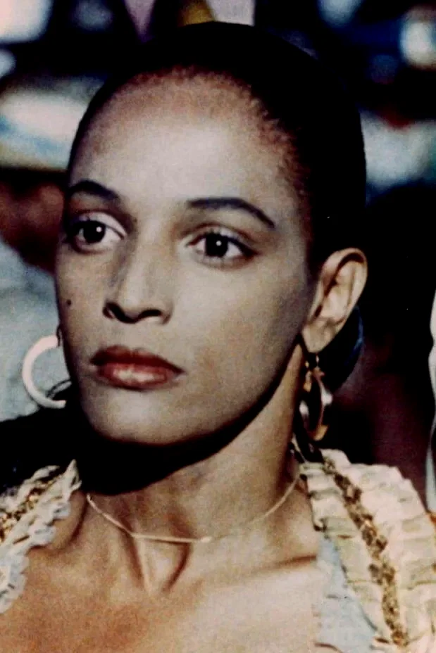 Lourdes De Oliveira