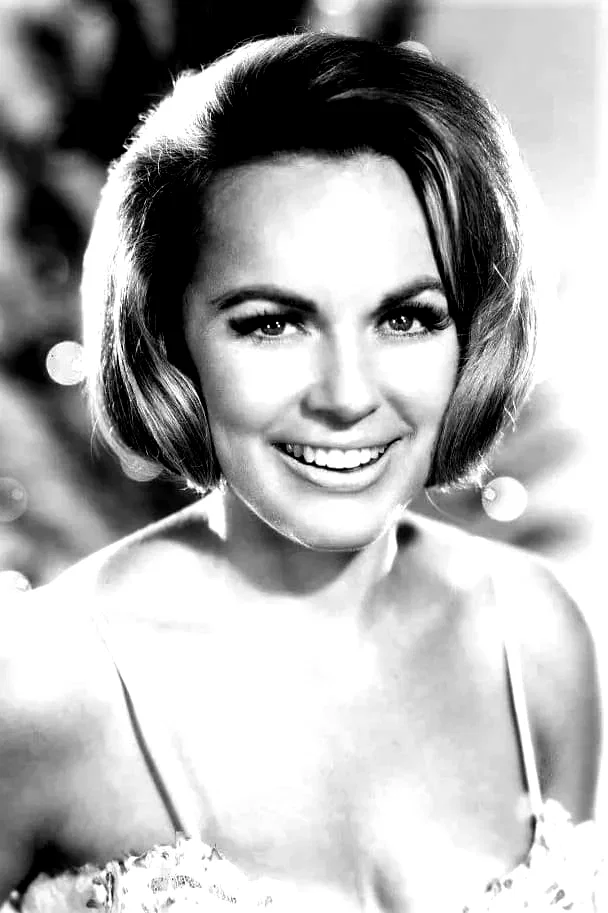  Terry Moore