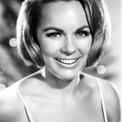  Terry Moore