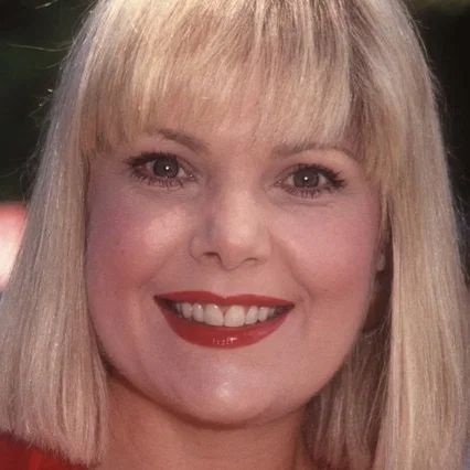  Ann Jillian