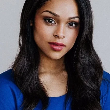  Ash Santos