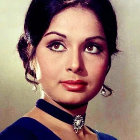 Photo star :  Rakhee Gulzar