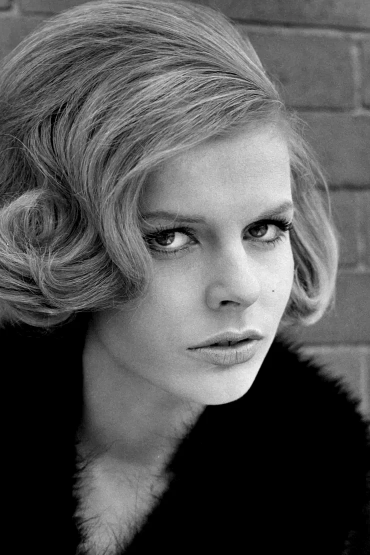  Astrid Frank