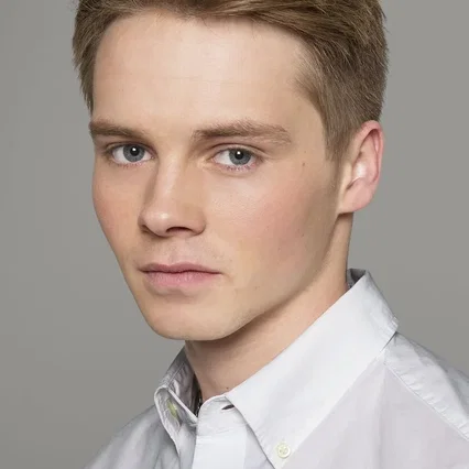  Sam Strike