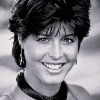  Lucinda Dickey