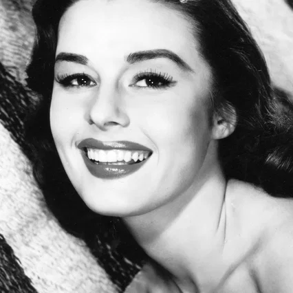 Elaine Stewart