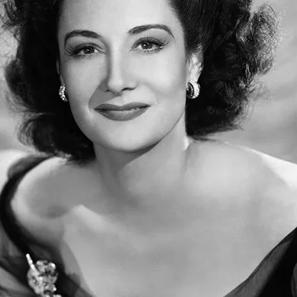  Gloria Holden