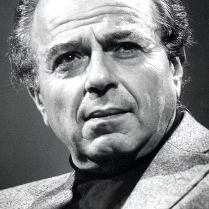  Michael Cacoyannis