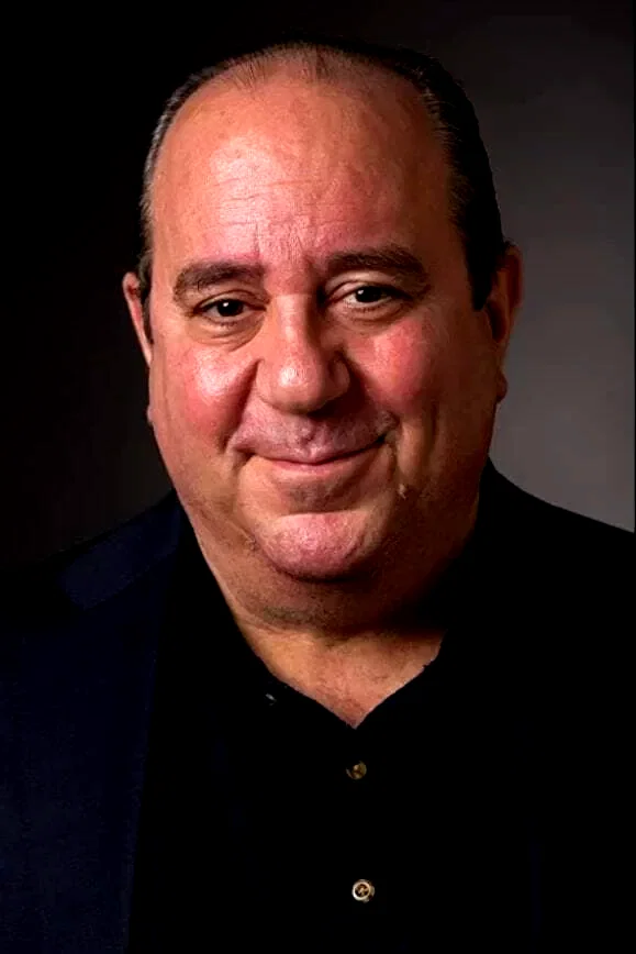 Louis Mustillo