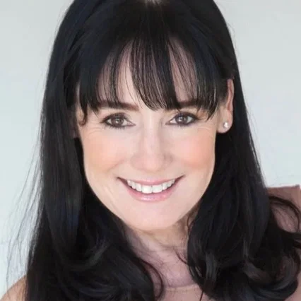  Jill Schoelen
