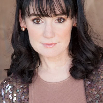  Jill Schoelen