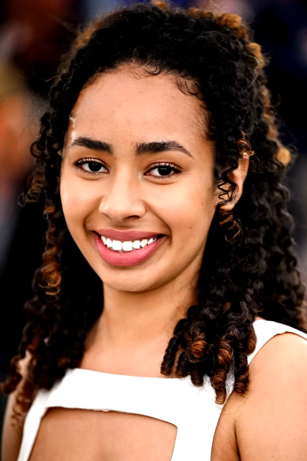  Enva Lewis
