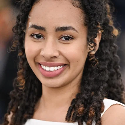 Enva Lewis