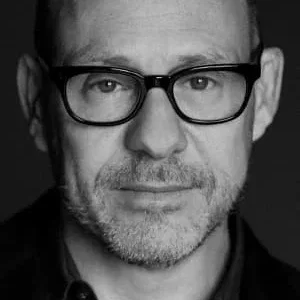  Daniel Sackheim