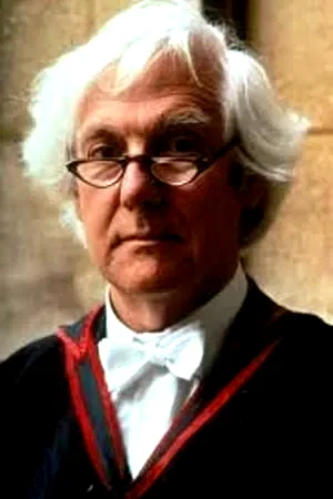  Roddy Maude-Roxby