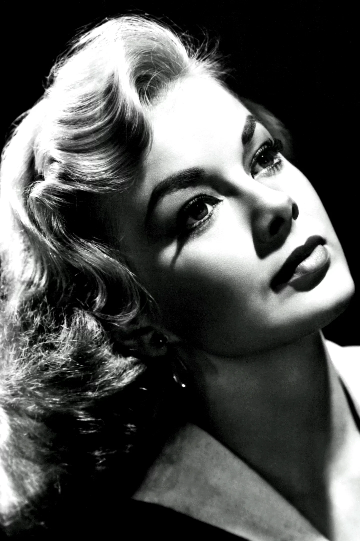  Leslie Parrish
