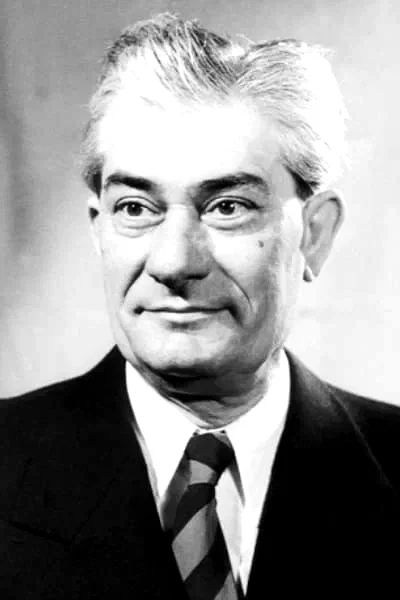  Zoltan Maklary