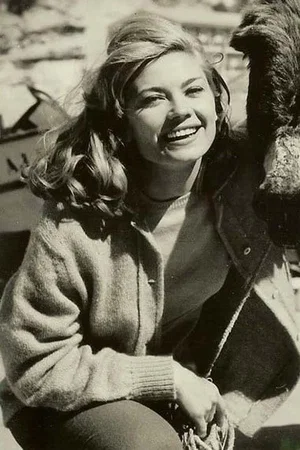  Nadia Sanders photo