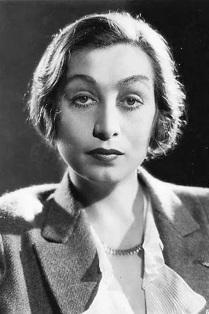  Aline MacMahon