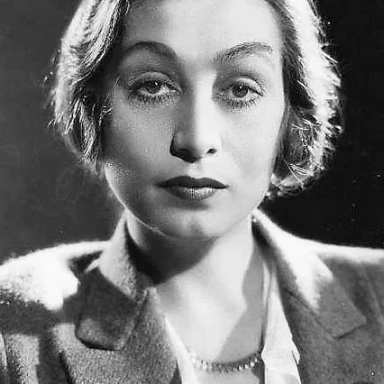  Aline MacMahon