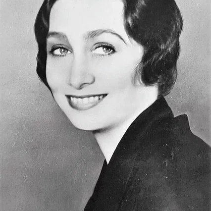  Aline MacMahon