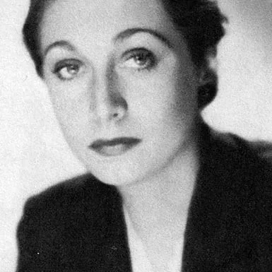  Aline MacMahon