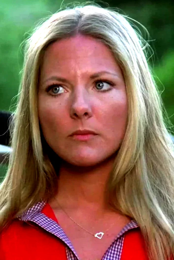  Christina Hart