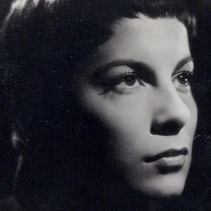  Christiane Lenier