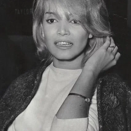  Mercedes Alonso