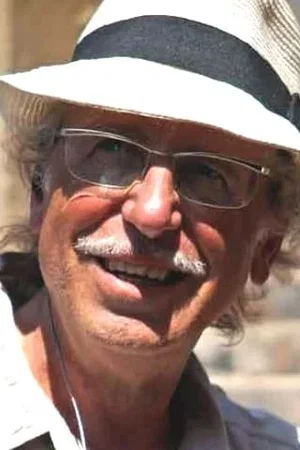 Xavier Castano photo