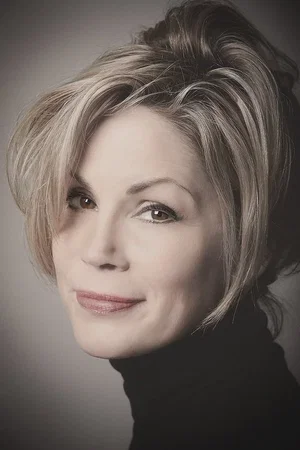  Theresa Bell photo