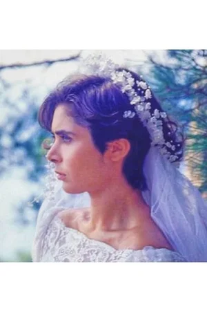  Asli Altan photo
