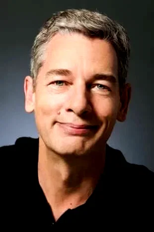  Simon Moore