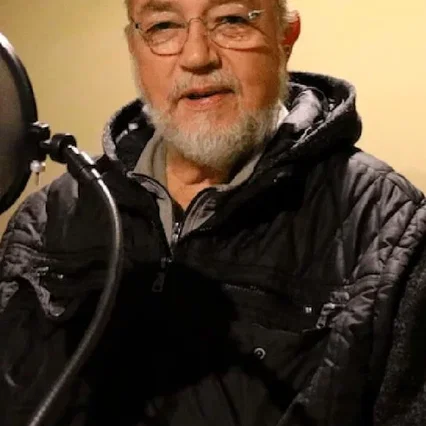  José Lavat