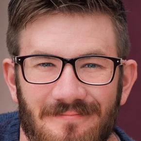 Photo star :  Travis Lincoln Cox