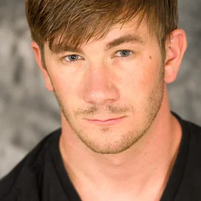 Photo star :  Travis Lincoln Cox